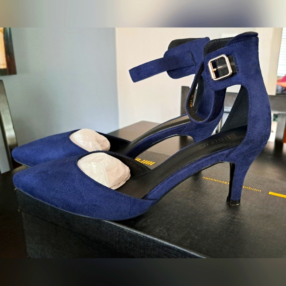 Elegant Blue Women's Heels